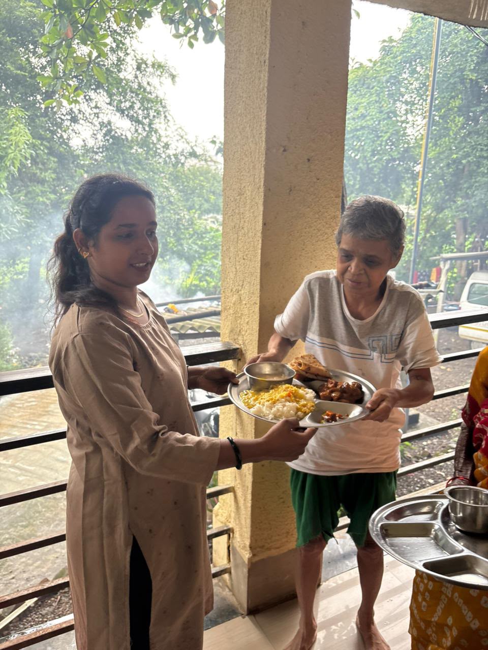 Thodi Si Care, Bahut Saari Muskaan: Old Age Home Support Drive