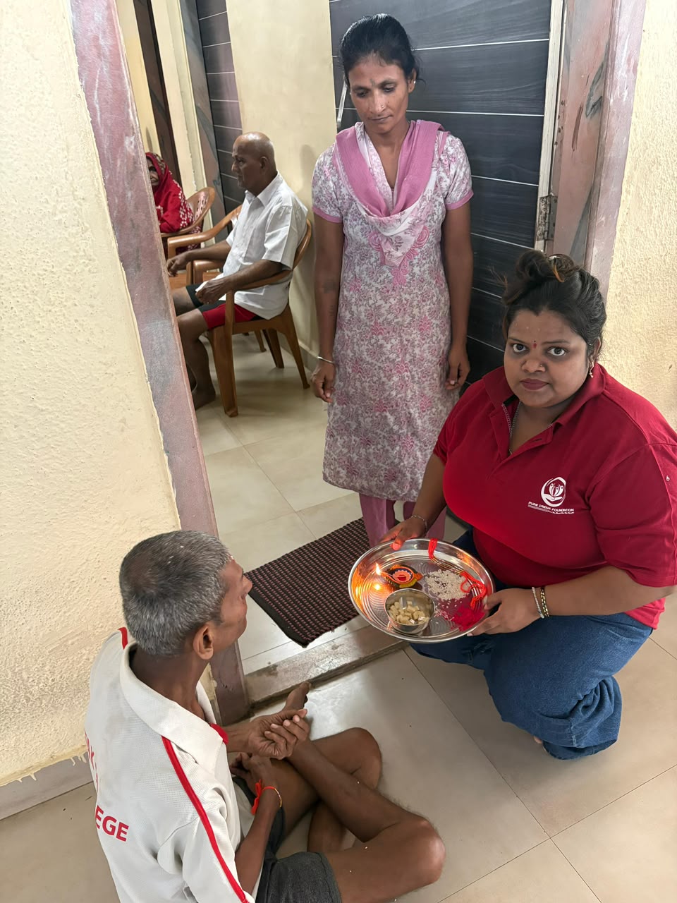 Thodi Si Care, Bahut Saari Muskaan: Old Age Home Support Drive