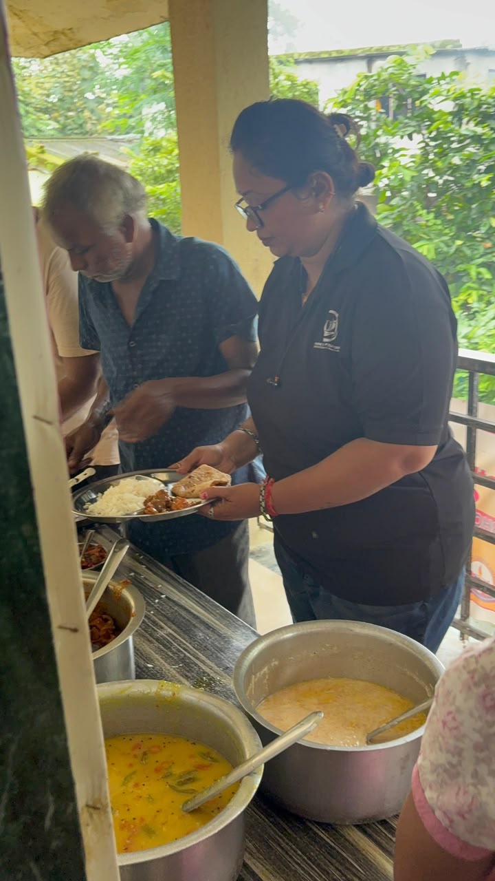 Thodi Si Care, Bahut Saari Muskaan: Old Age Home Support Drive