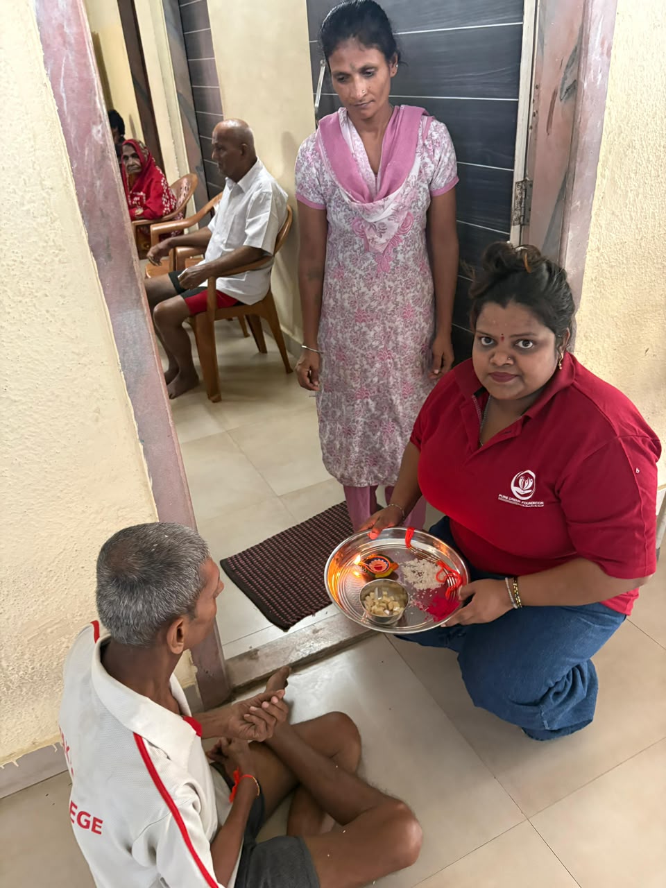 Thodi Si Care, Bahut Saari Muskaan: Old Age Home Support Drive